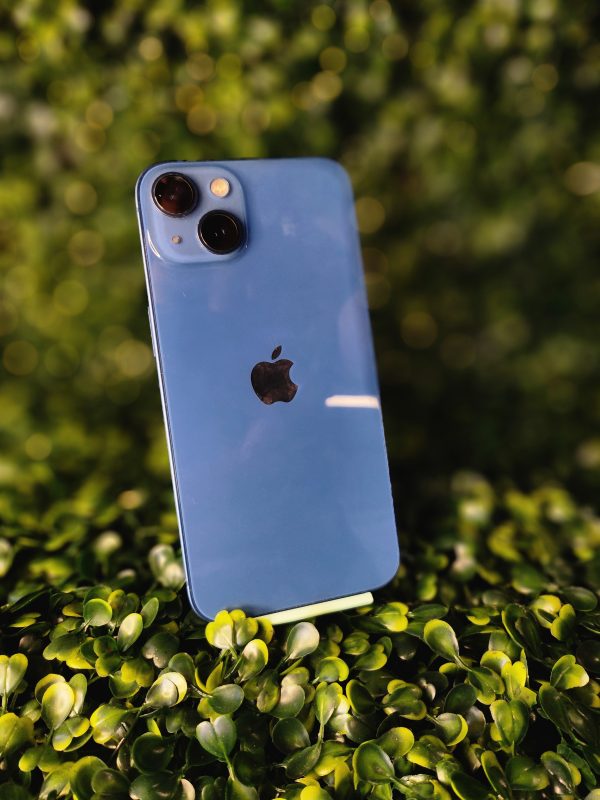 Apple iPhone 13 256GB - SEMINOVO - Imagem 4