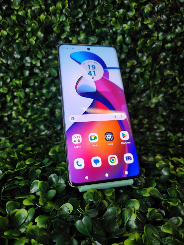 Motorola Moto Edge 30 Fusion 5G 256GB - SEMINOVO - Imagem 3