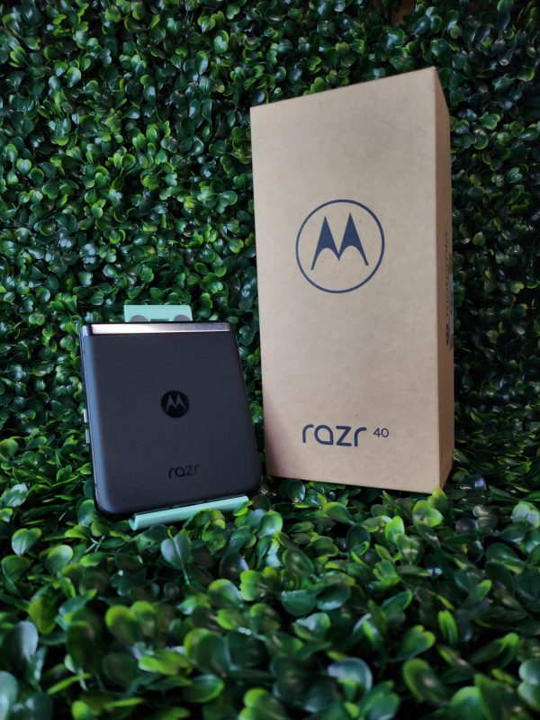 Moto RAZR 40 5G 256GB - SEMINOVO - Imagem 5